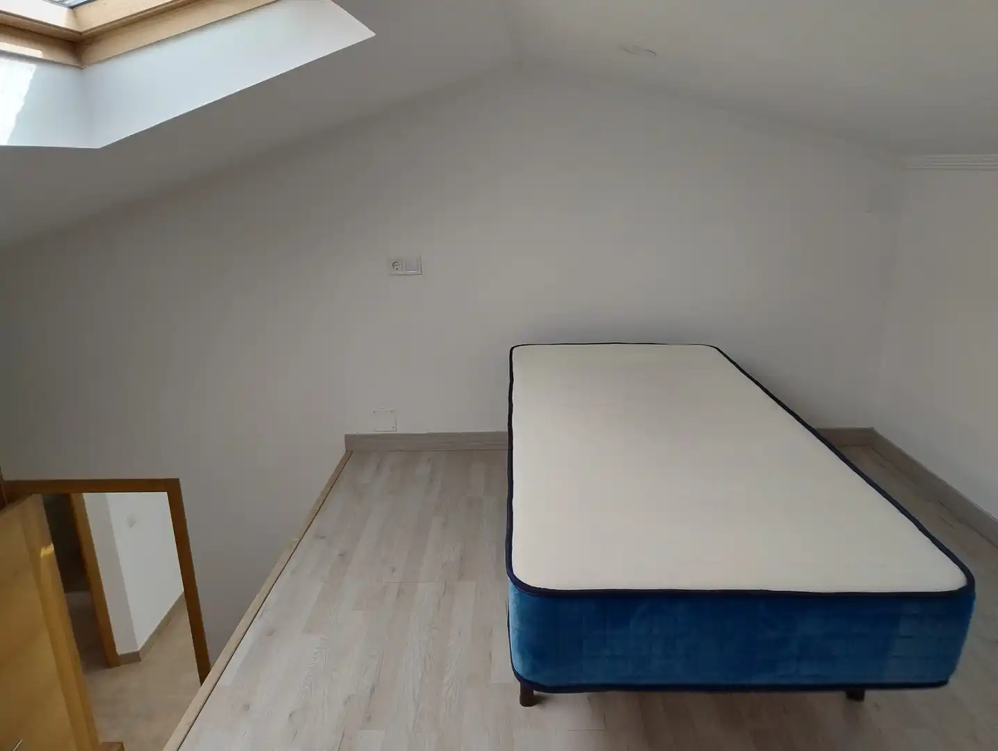 Bedroom of Flat for rent in Santiago de Compostela   with Heating, Furnished and Oven