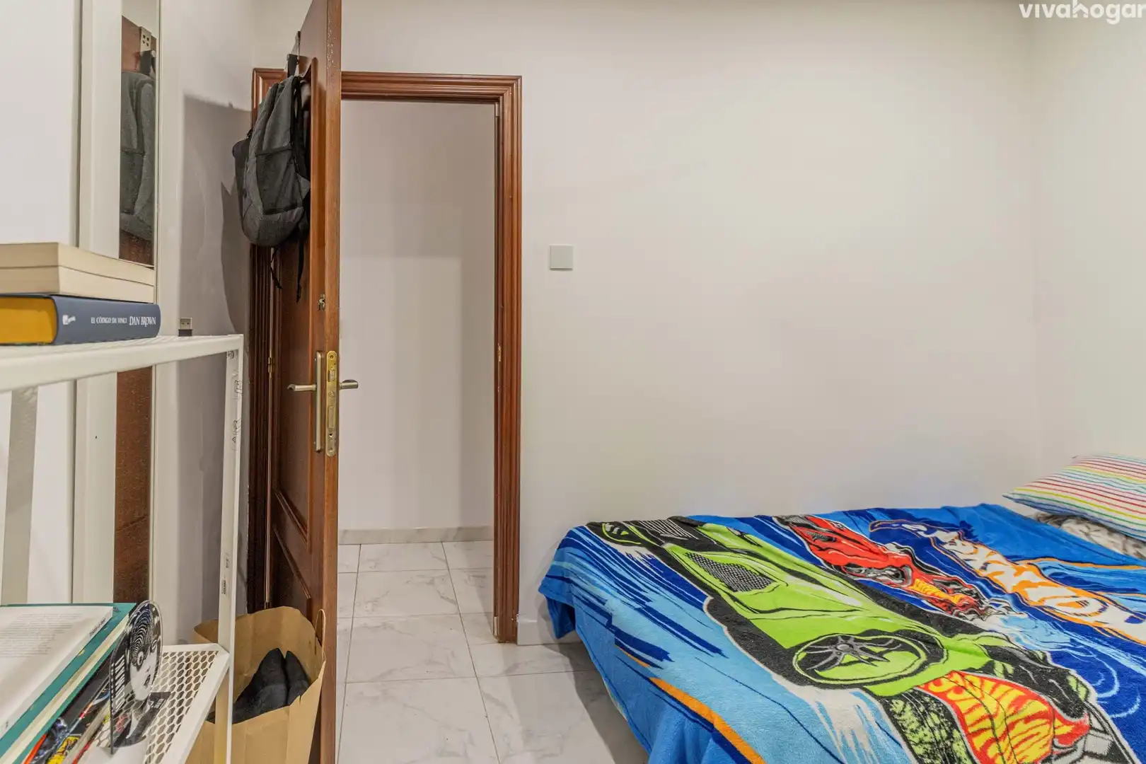 Habitación de Piso en venta en Madrid con Terraza y Trastero