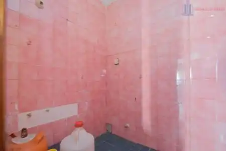 Badezimmer von Wohnung zum Verkauf in Atarfe