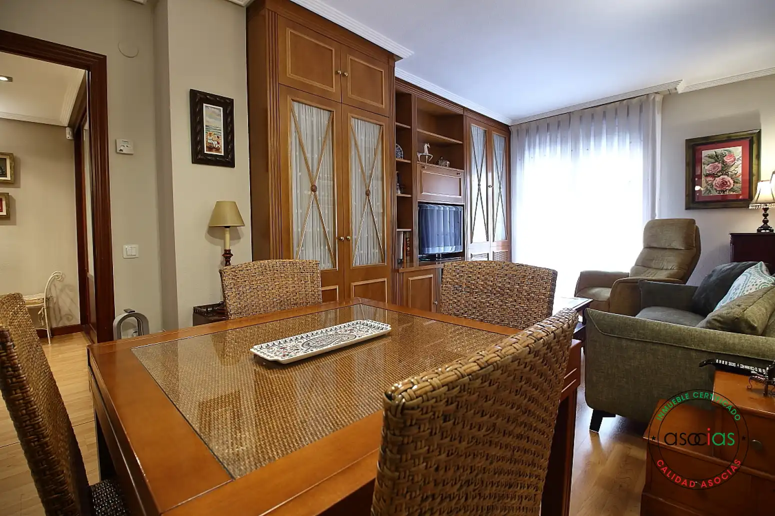 Menjador de Pis en venda en Gijón  amb Calefacció, Parquet i Terrassa