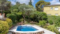 Swimming pool of House or chalet for sale in Sant Cugat del Vallès  with Air Conditioner, Heating and Private garden