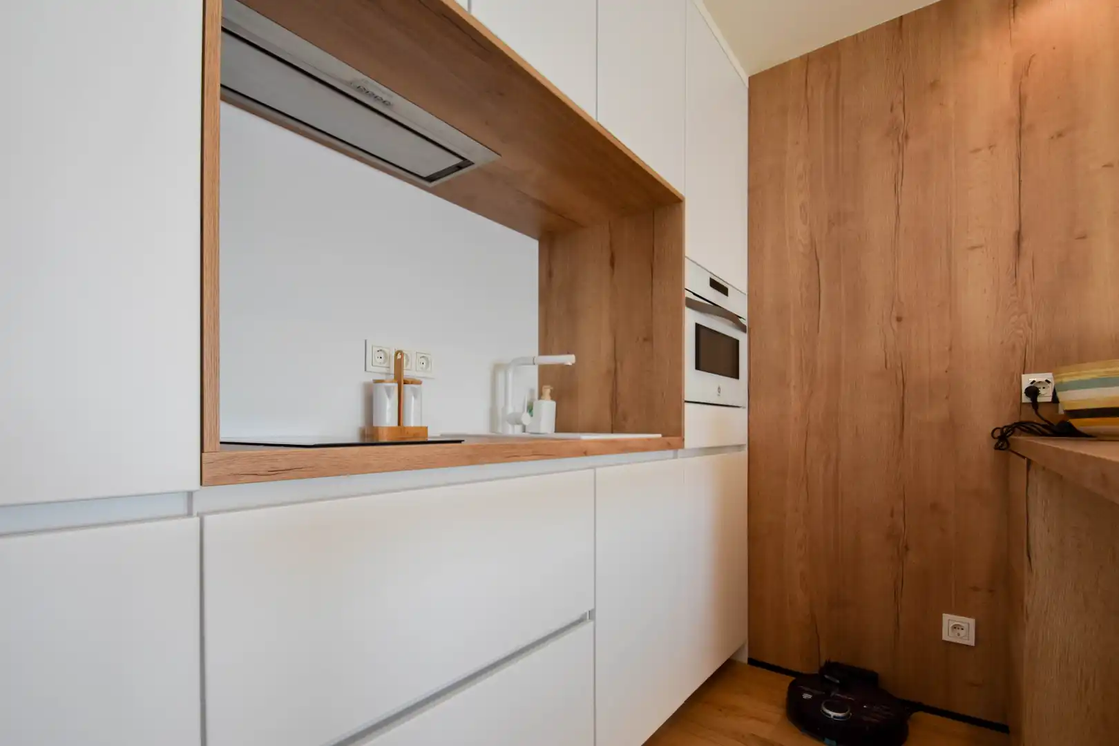 Kitchen of Flat for sale in Almuñécar  with Parquet flooring, Terrace and Furnished