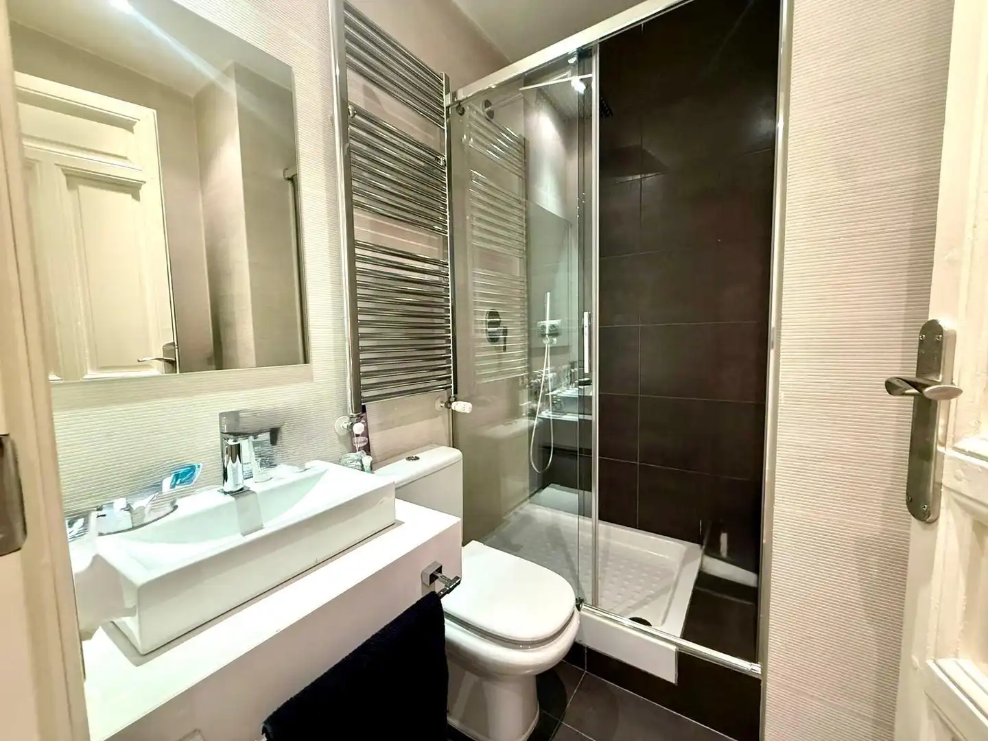Bathroom of Duplexes for sale in Madrid  with Air Conditioner, Heating and Storage room