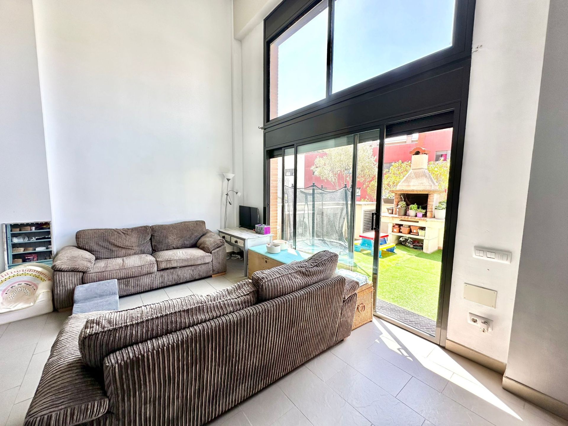 Living room of Flat for sale in Sant Feliu de Guíxols  with Air Conditioner, Heating and Terrace