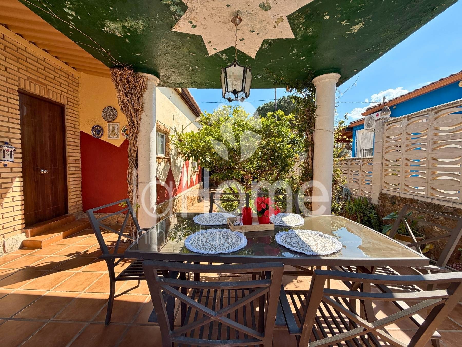 Exterior view of Houses for sale in Paterna  with Air Conditioner, Private garden and Terrace