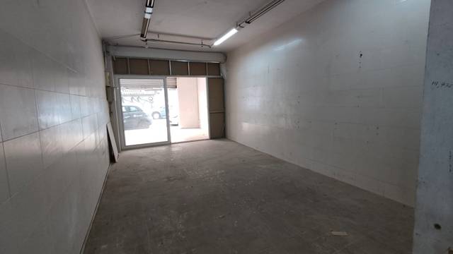 Local comercial en Venta en Carrer Font en La Florida