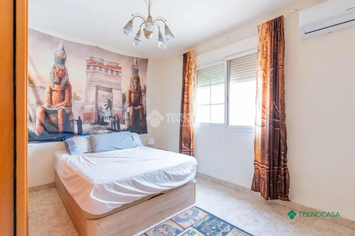 Bedroom of Detached homes for sale in Roquetas de Mar  with Air Conditioner and Terrace