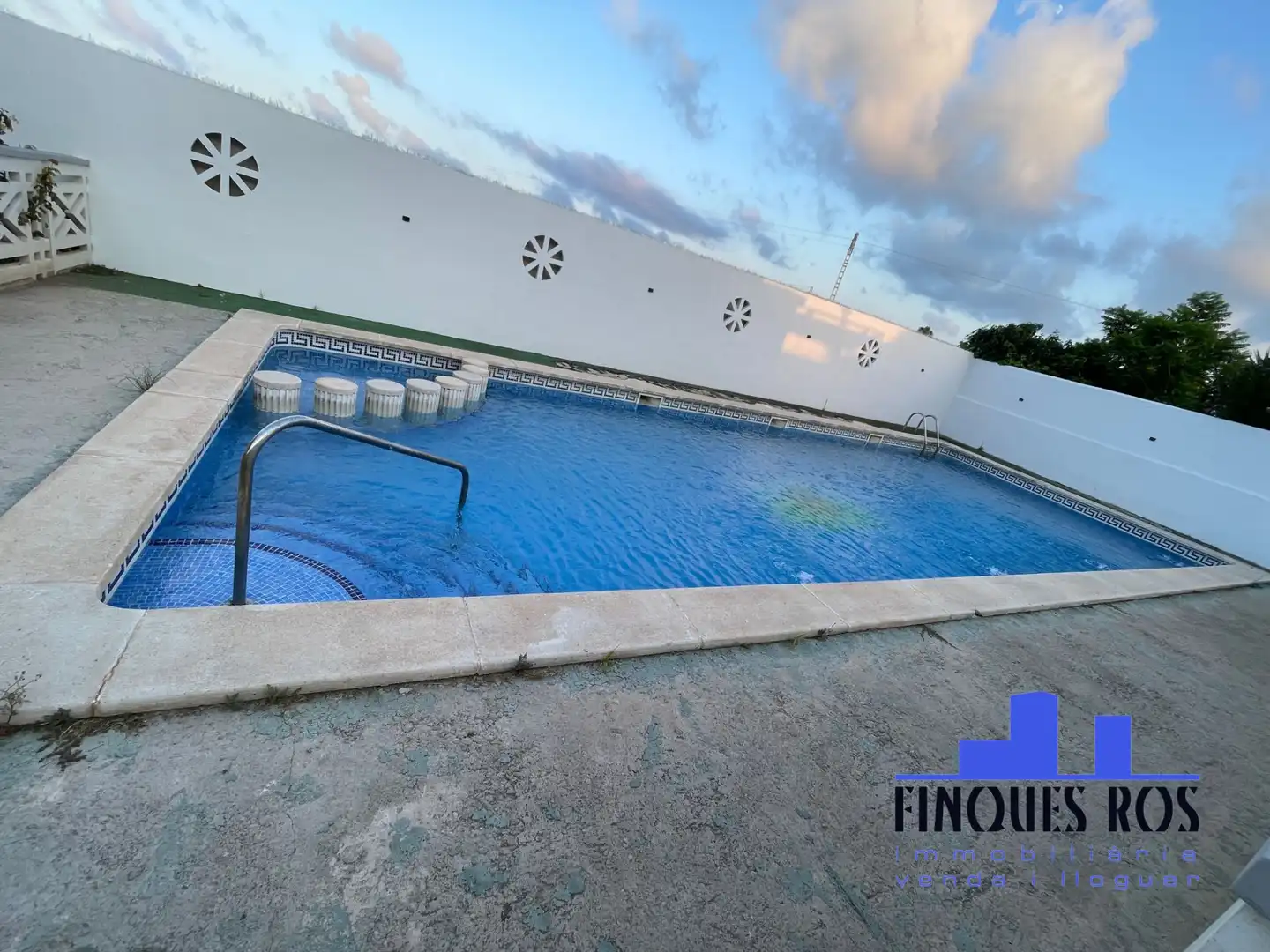 Piscina de Casa adosada en venda en Vinaròs amb Aire condicionat, Parquet i Terrassa