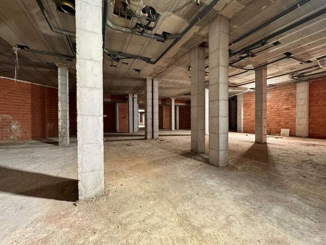 Local comercial en Alquiler en Calle LOMA LA en Antonio Machado