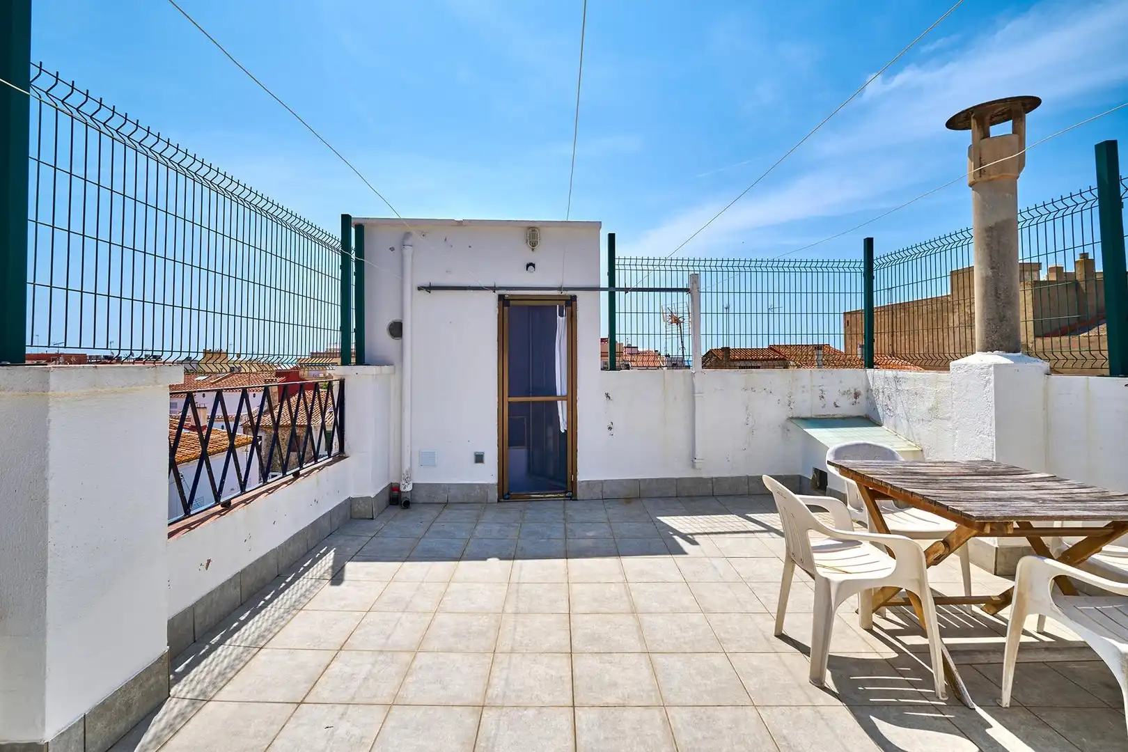 Casa amb jardí en venda a COL ARENAS S J