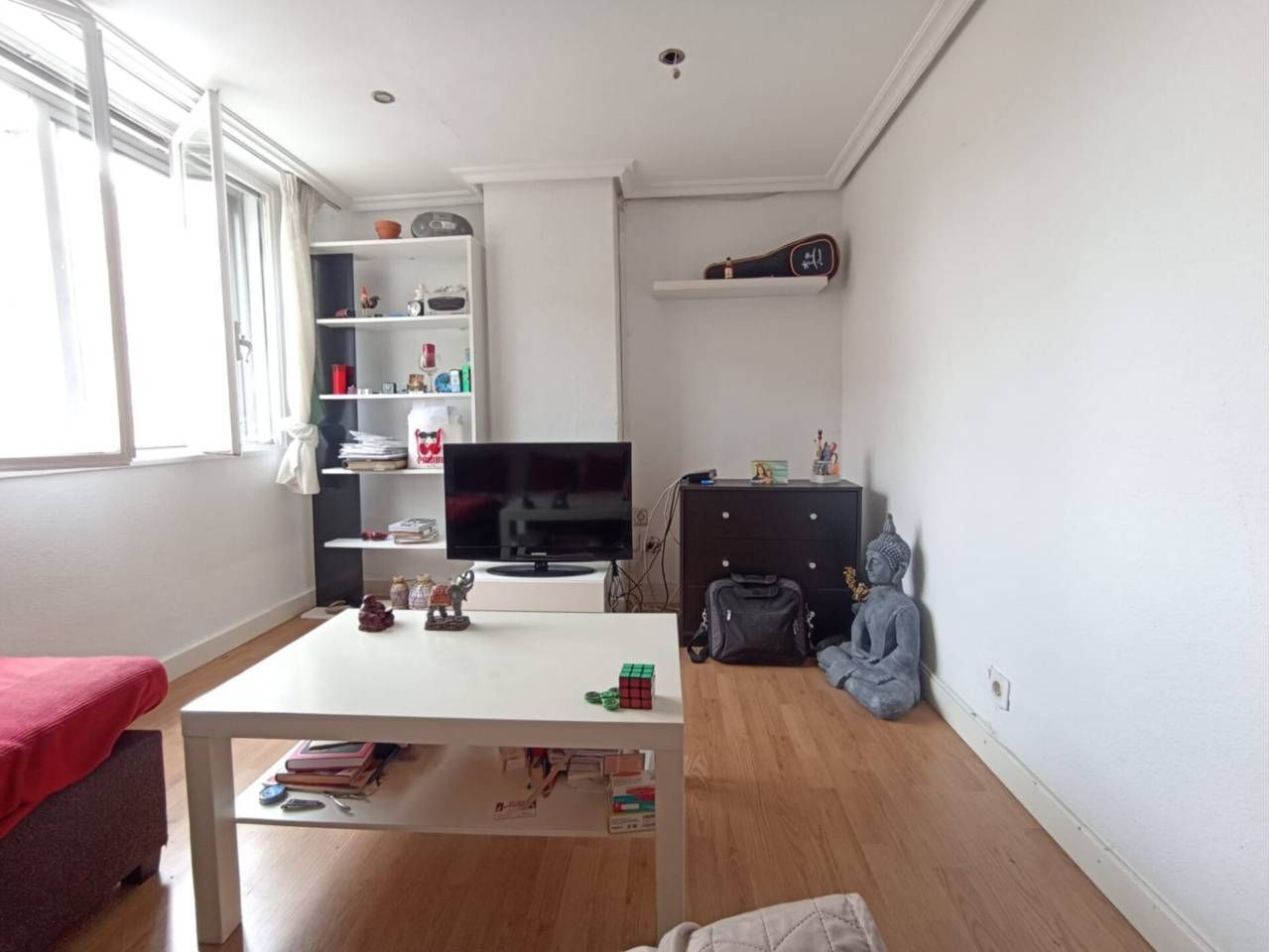 Sala d'estar de Pis en venda en Burgos Capital amb Calefacció, Parquet i Terrassa