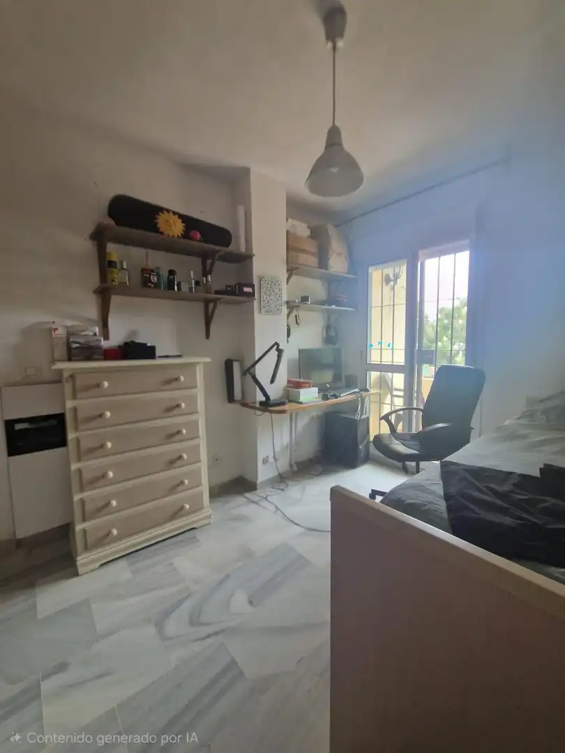 Dormitori de Casa adosada en venda en Puerto Real amb Aire condicionat, Jardí privat i Traster