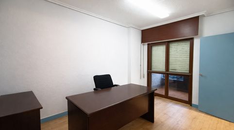 Foto 3 de Oficina de alquiler en Calle Vargas, Numancia - San Fernando, Santander