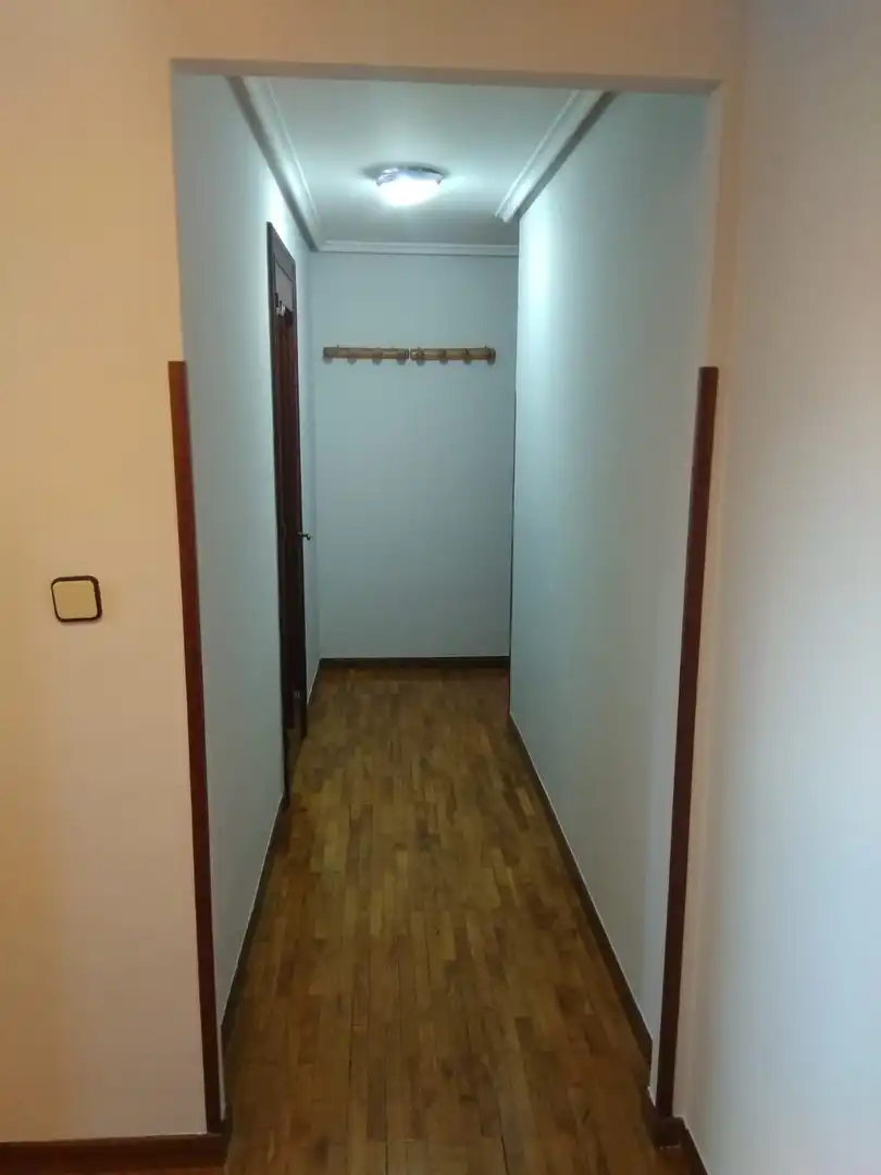 Wohnung zur Miete in Calle Uría, 40, Salesas - Foncalada - Campoamor