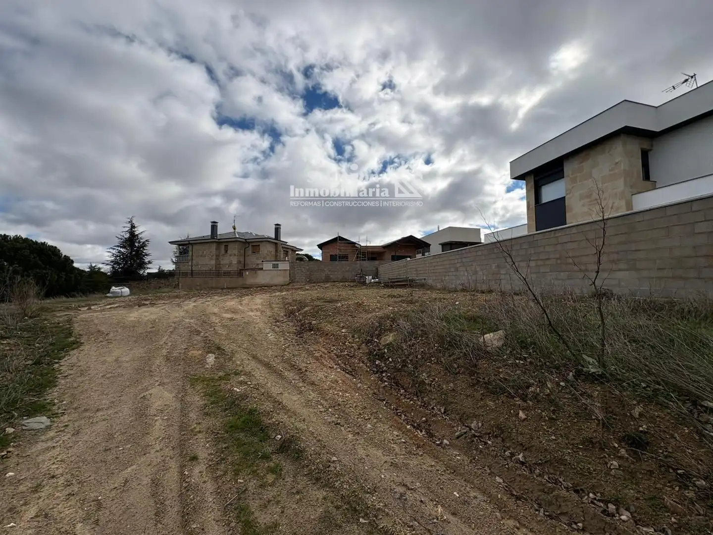 Residential land for sale in Villamayor, imagen 6