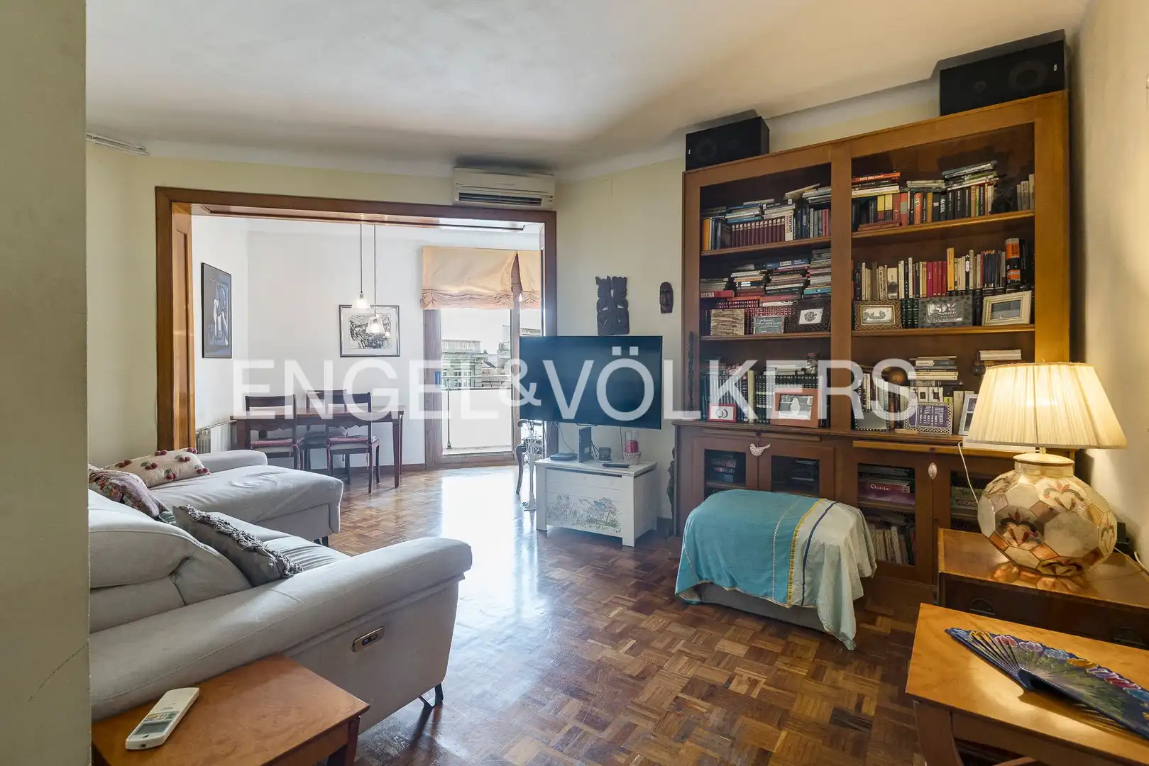 Living room of Flat for sale in Barcelona  with Air Conditioner, Heating and Parquet flooring