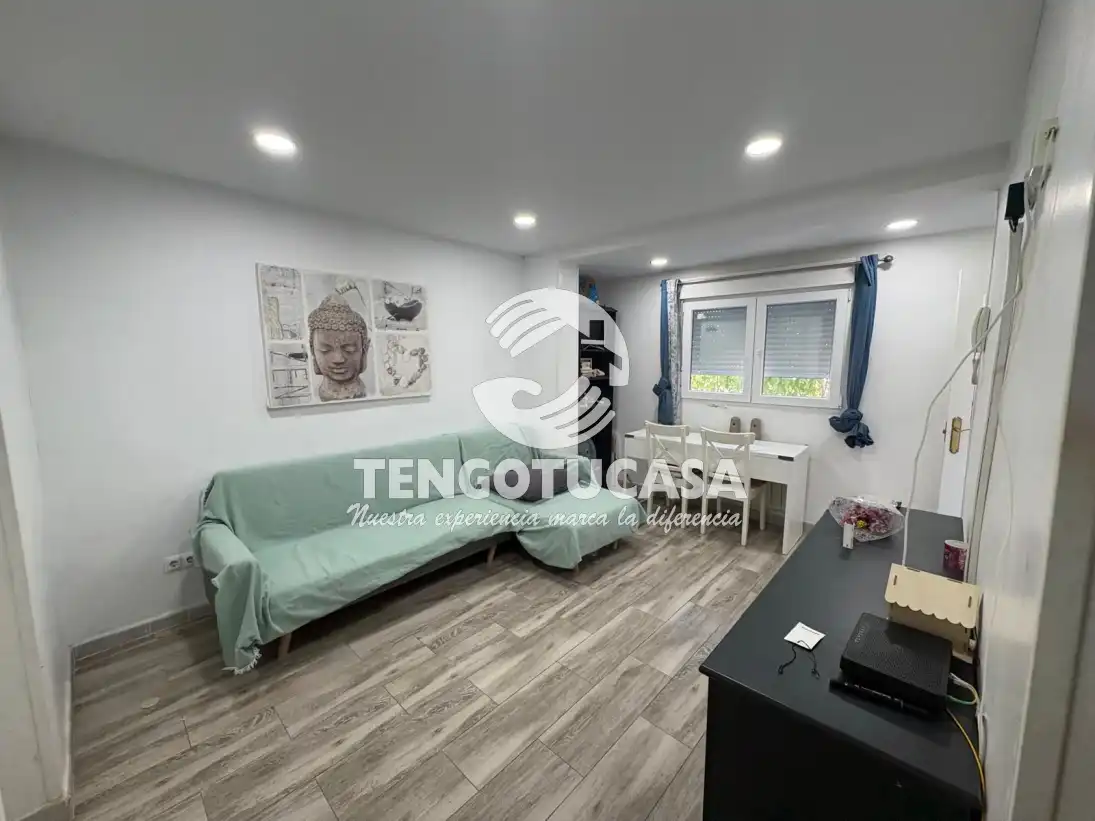 Piso en venta en Madrid con Calefacción y Amueblado