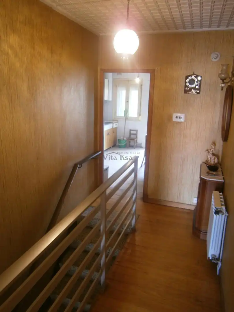 Casa o xalet en venda en Ourense Capital  amb Calefacció, Jardí privat i Terrassa