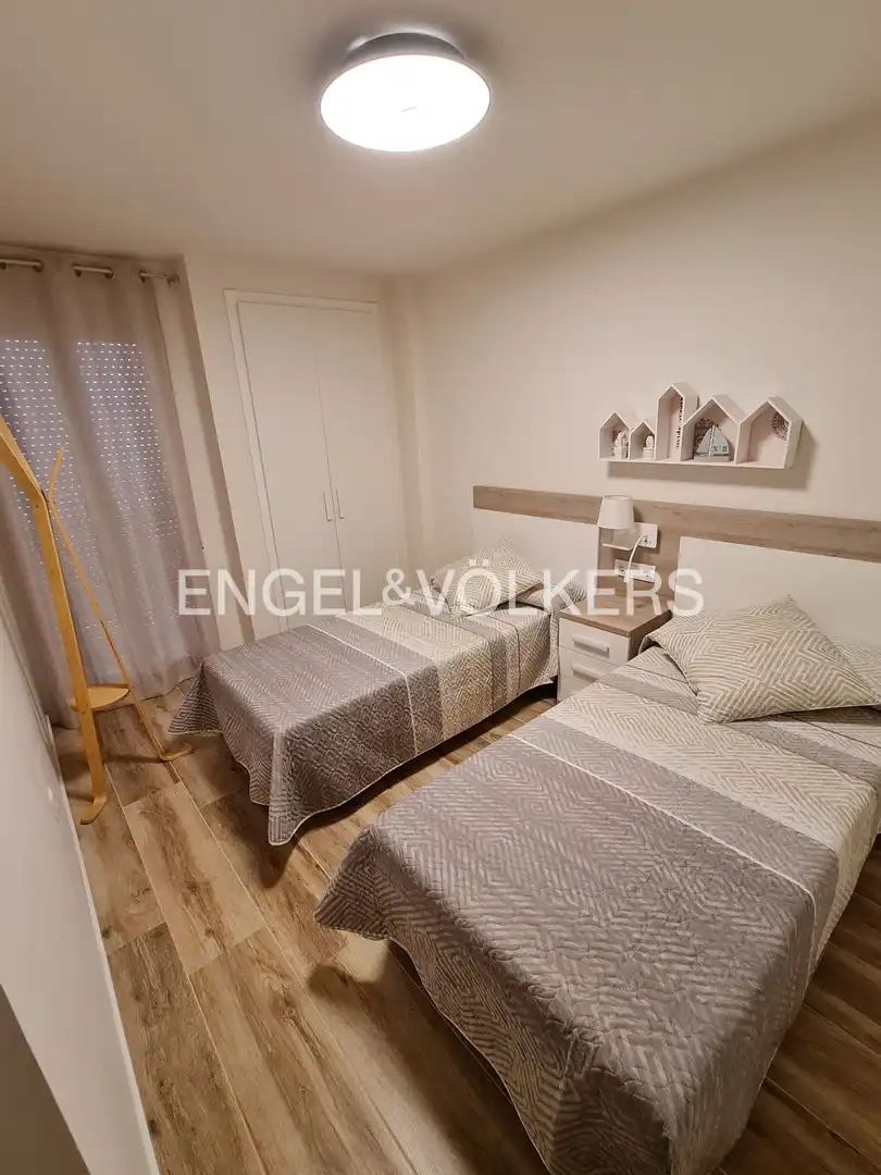 Bedroom of Flat for rent in Alboraya  with Air Conditioner, Heating and Parquet flooring