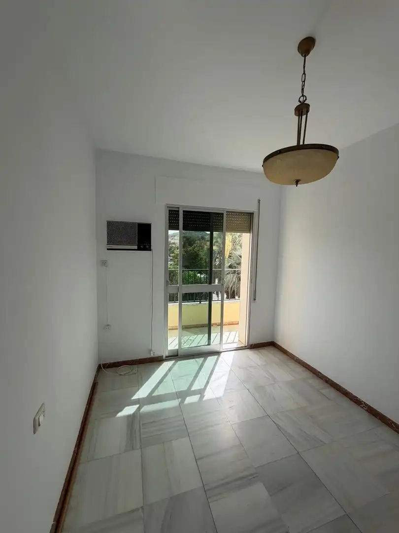 Dormitori de Casa o xalet en venda en Morón de la Frontera