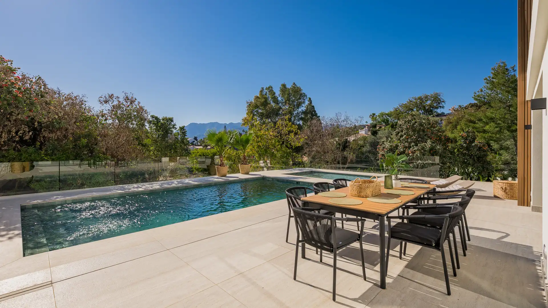 Terraza de Casa o chalet en venta en Marbella con Aire acondicionado, Jardín privado y Terraza