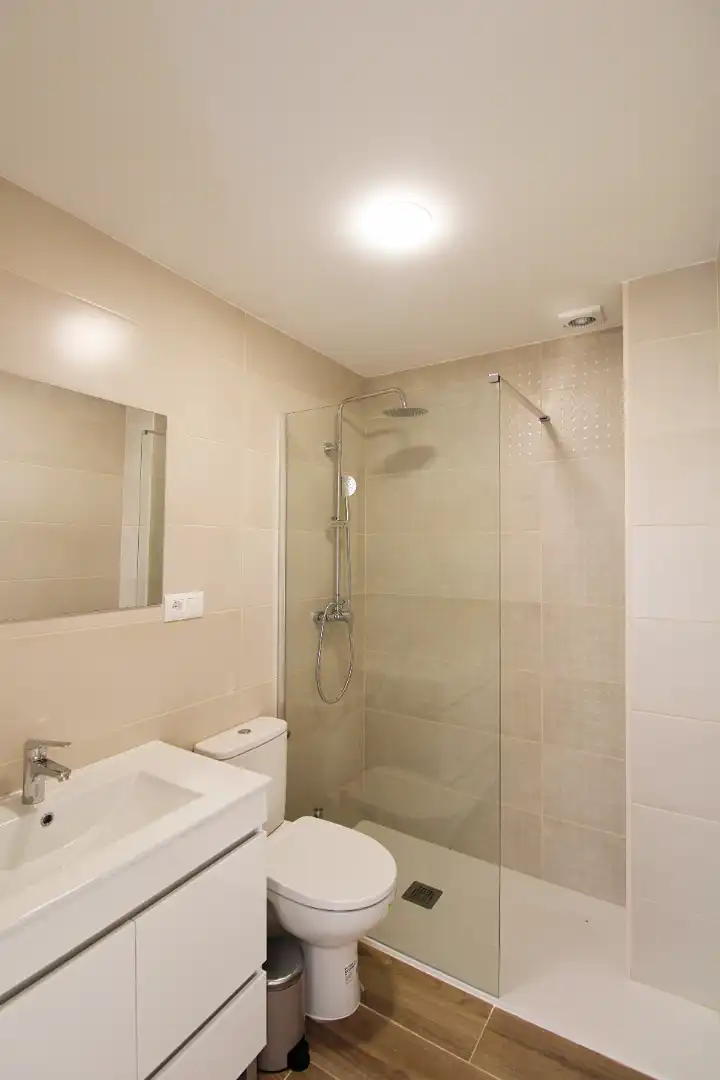 Bathroom of Flat for rent in Carretera de Cádiz