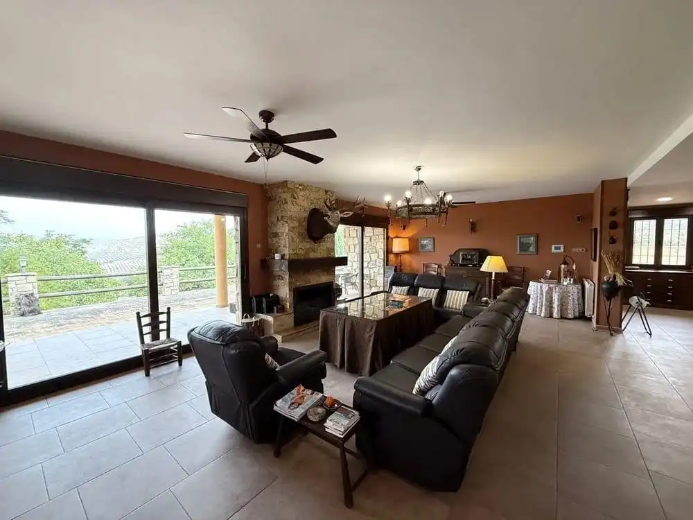 Sala de estar de Finca rústica en venta en Colomera con Calefacción, Terraza y Piscina