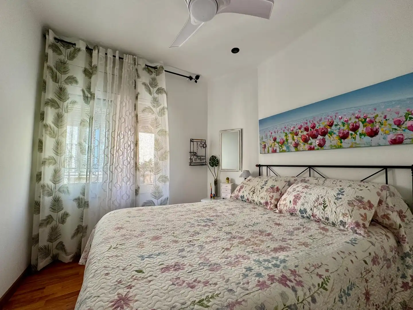 Schlafzimmer von Wohnung zur Miete in Palamós mit Klimaanlage, Terrasse und Möbliert