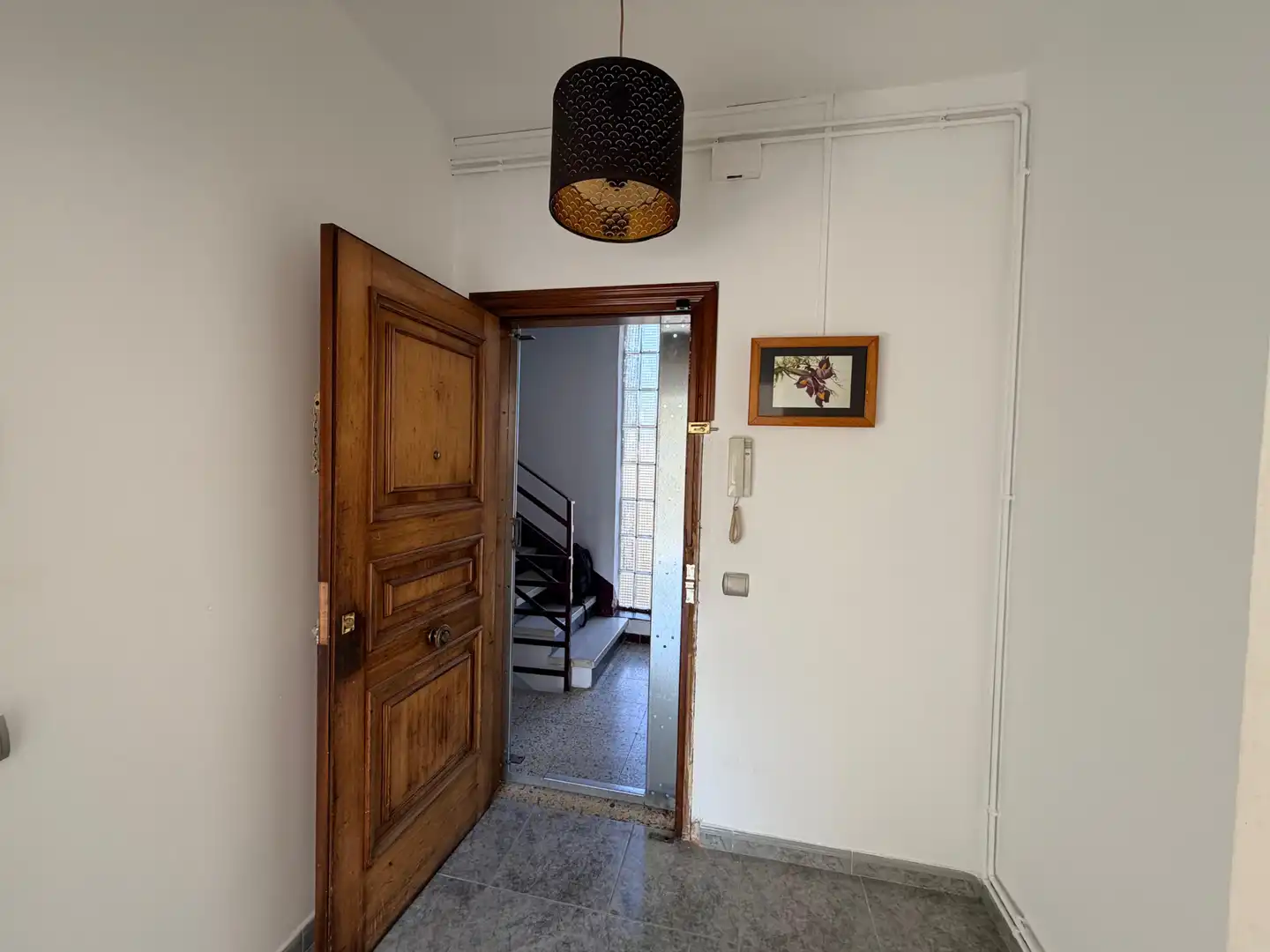 Piso en venta en Terrassa con Balcón y Alarma