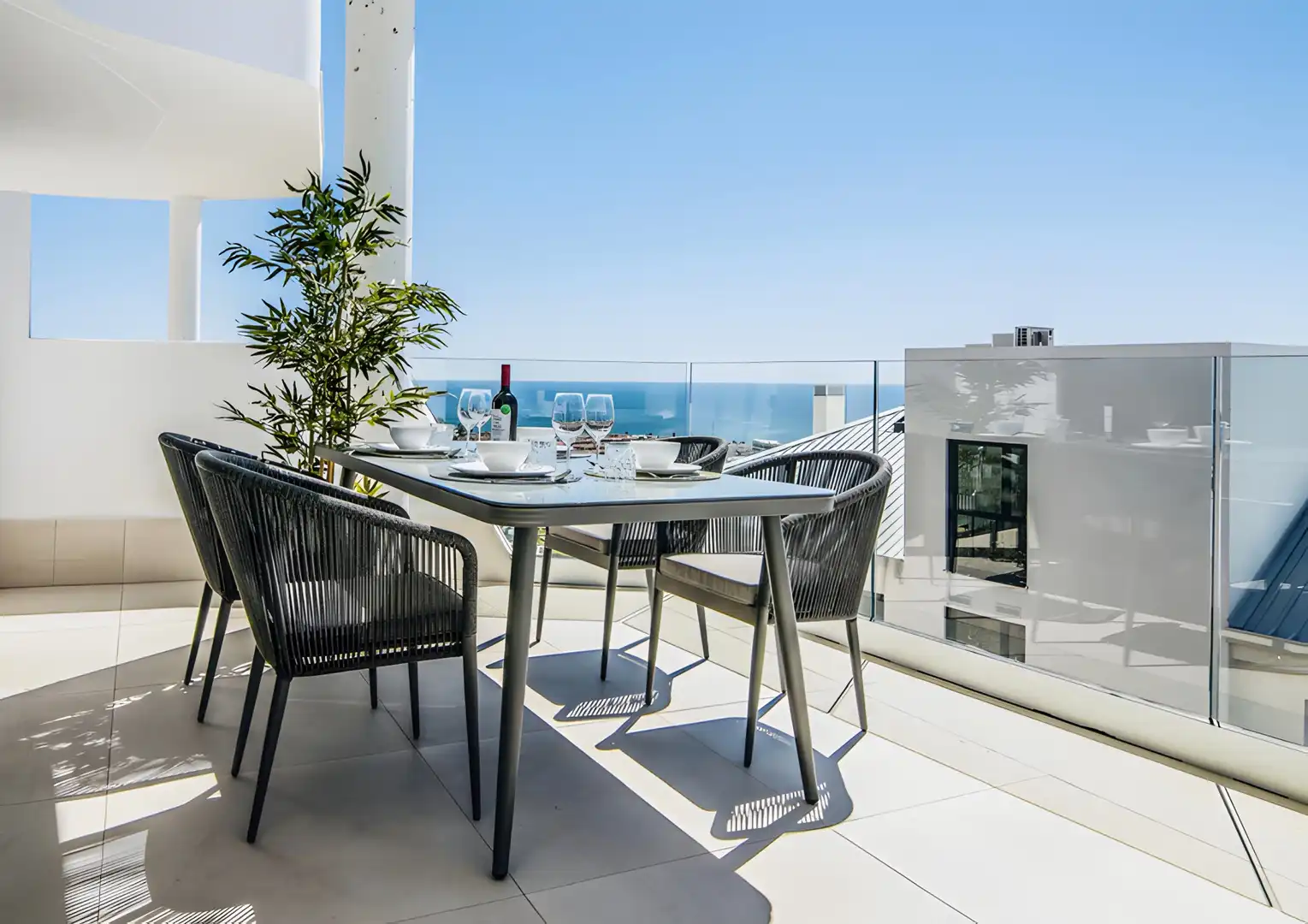 Apartment with pool for sale in Puerto Deportivo, imagen 2