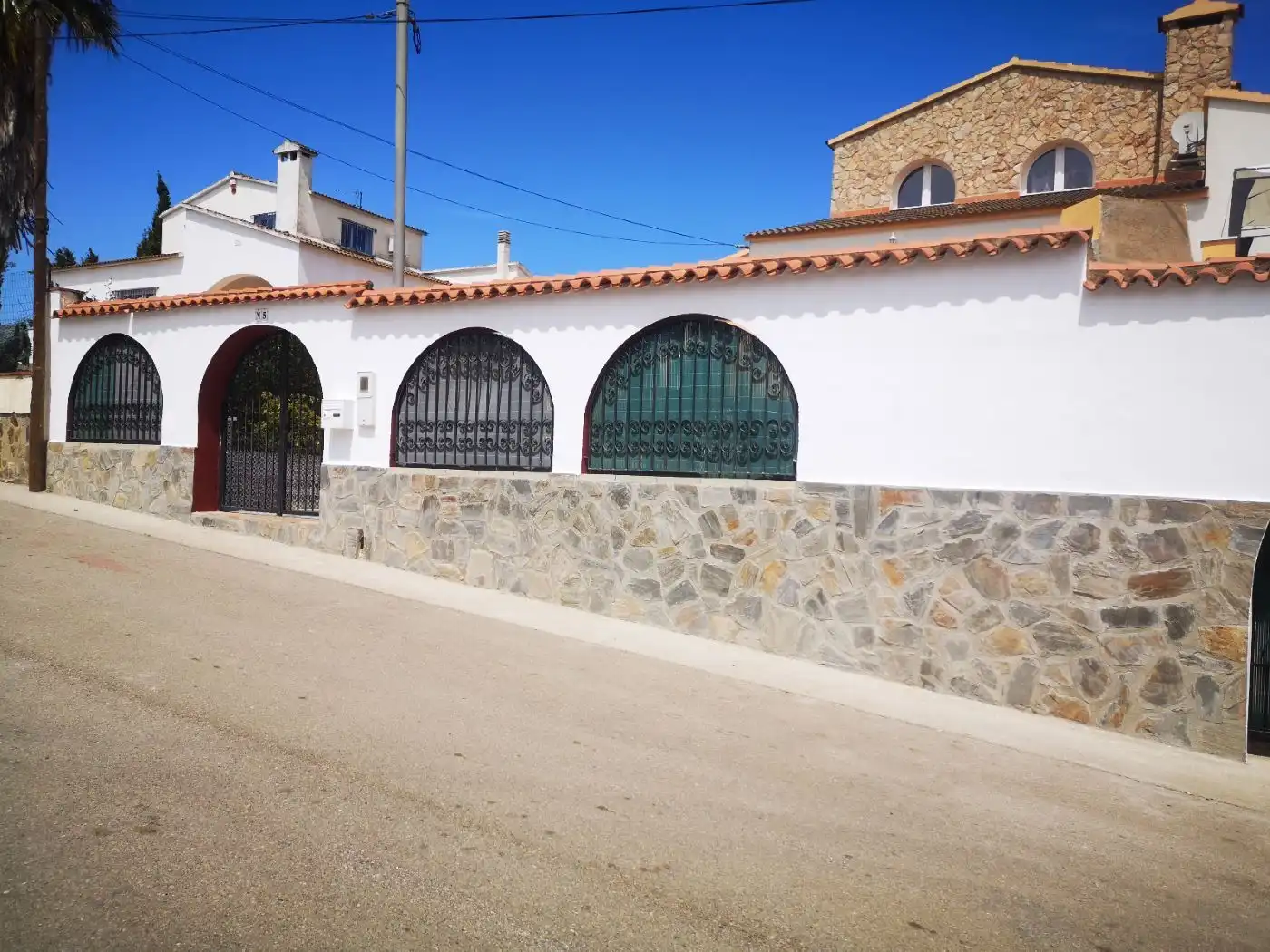 Vista exterior de Casa o xalet en venda en Roses amb Aire condicionat, Calefacció i Terrassa