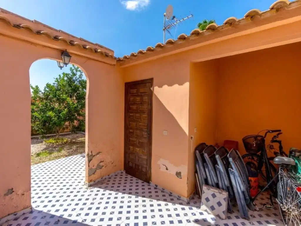 Apartment with garden for sale in Playa de los Locos, imagen 7
