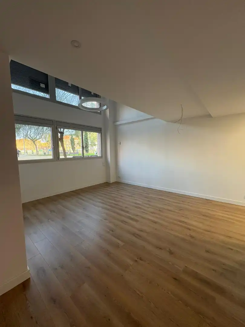 Bedroom of Duplexes for sale in Cornellà de Llobregat  with Air Conditioner, Heating and Parquet flooring