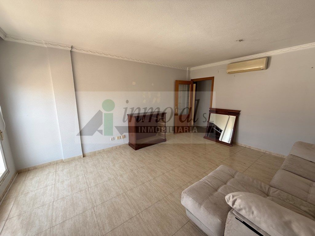 Living room of Flat for sale in Almazora / Almassora  with Air Conditioner