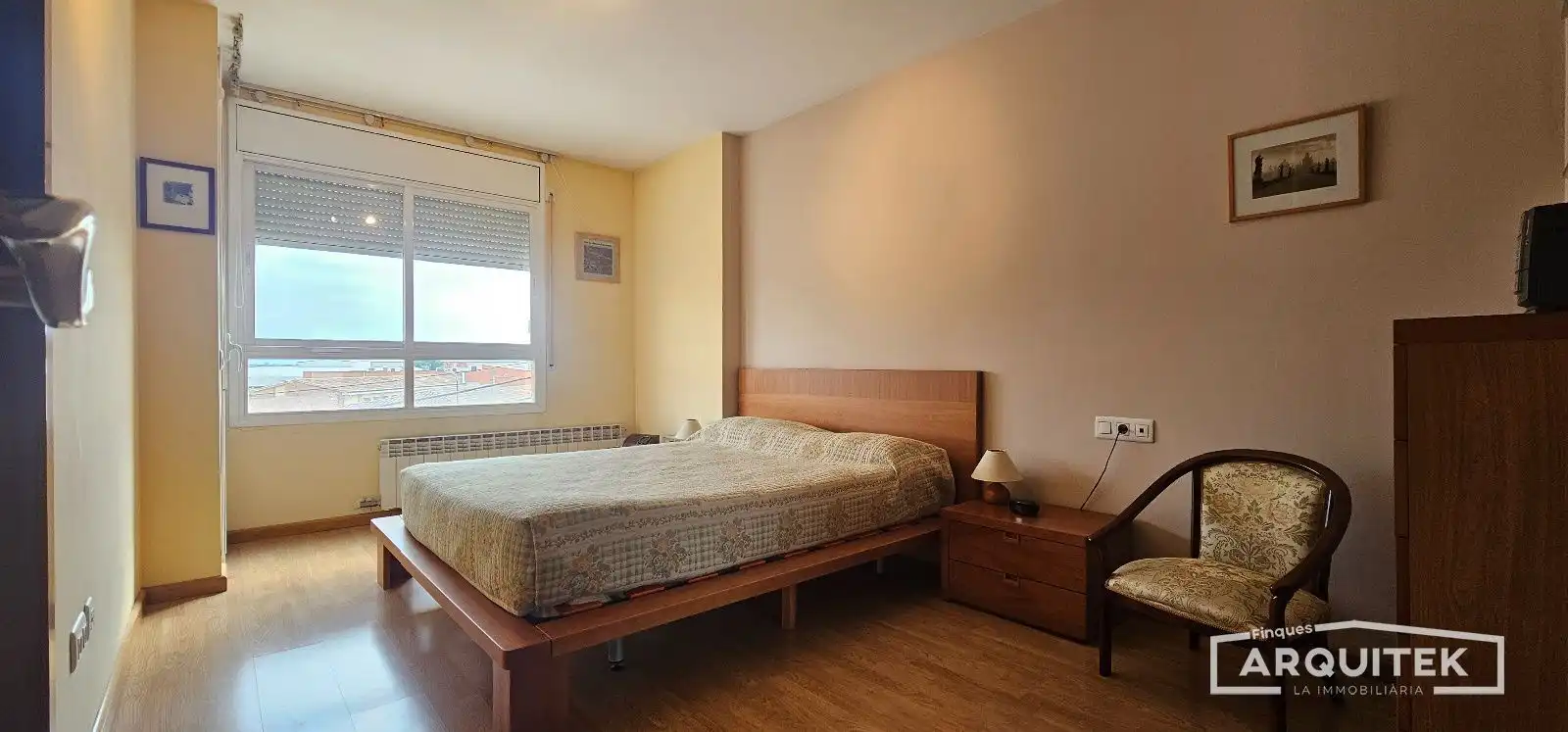 Habitación de Casa adosada en venta en Torrefarrera con Aire acondicionado, Calefacción y Jardín privado