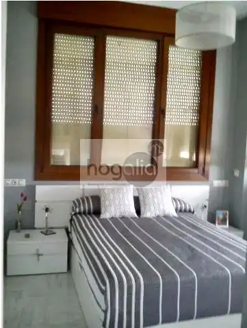 Habitación de Piso de alquiler en Sevilla con Aire acondicionado, Piscina y Amueblado