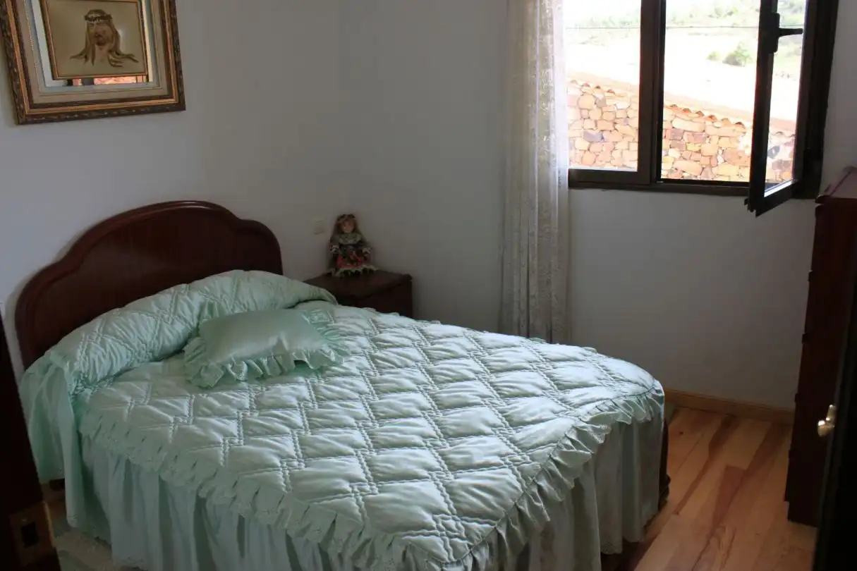 Habitación de Casa o chalet en venta en Cascajares de la Sierra con Calefacción y Amueblado