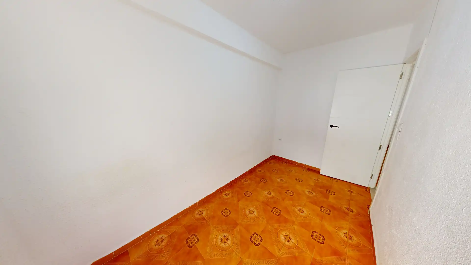 Habitación de Piso en venta en Alicante / Alacant con Terraza