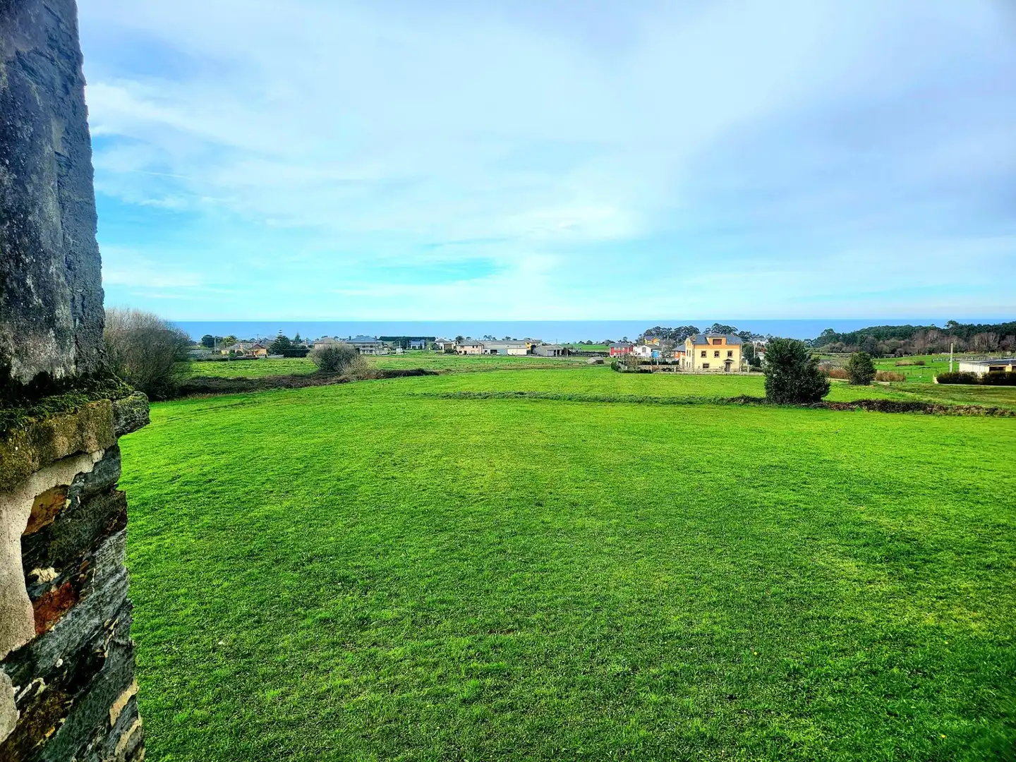 Country house zum Verkauf in Coaña mit Privatgarten, Abstellraum und Balkon