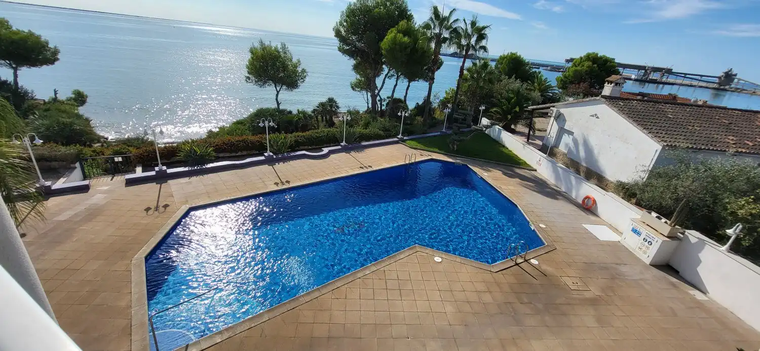 Schwimmbecken von Wohnungen zum Verkauf in Alcanar mit Klimaanlage, Terrasse und Abstellraum