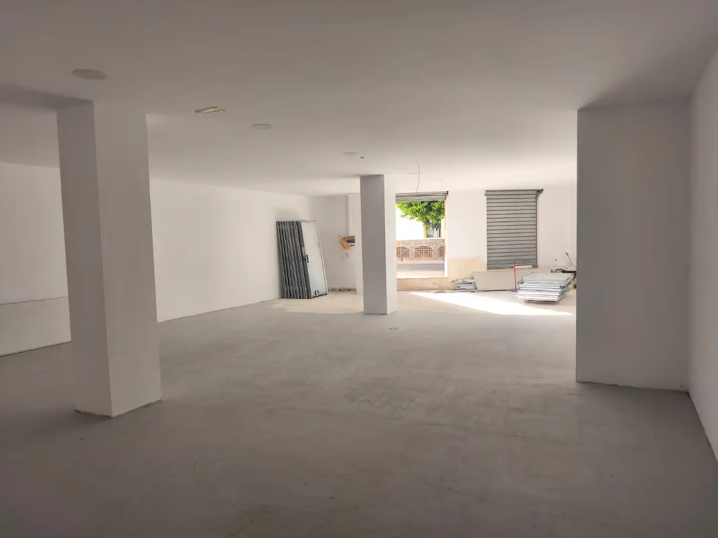 Local comercial en alquiler en Calle Calderón, imagen 2