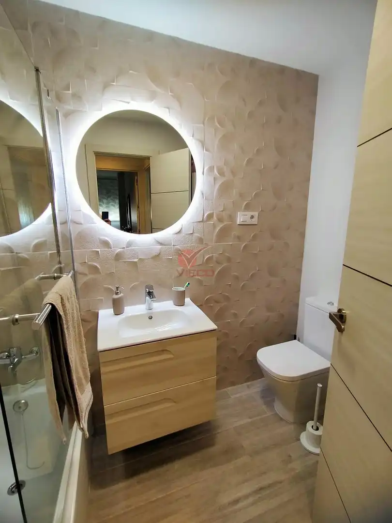 Badezimmer von Wohnung zur Miete in Cuenca mit Heizung, Terrasse und Möbliert