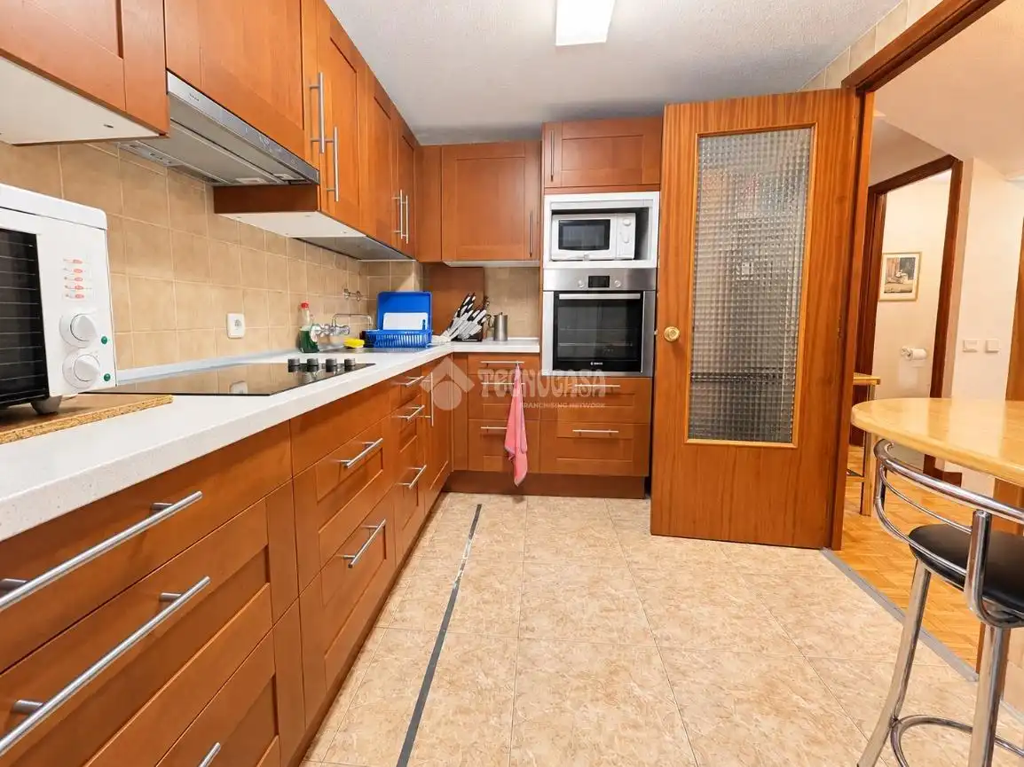 Casa pareada con jardín en venta en Casco Antiguo, imagen 7