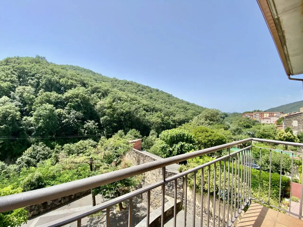 Terrassa de Dúplex en venda en Castellfollit de la Roca amb Calefacció, Terrassa i Moblat