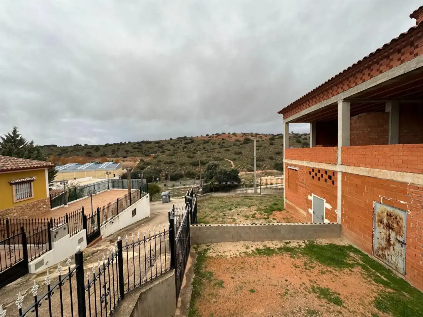 Vista exterior de Casa adosada en venda en Ruidera amb Piscina i Balcó