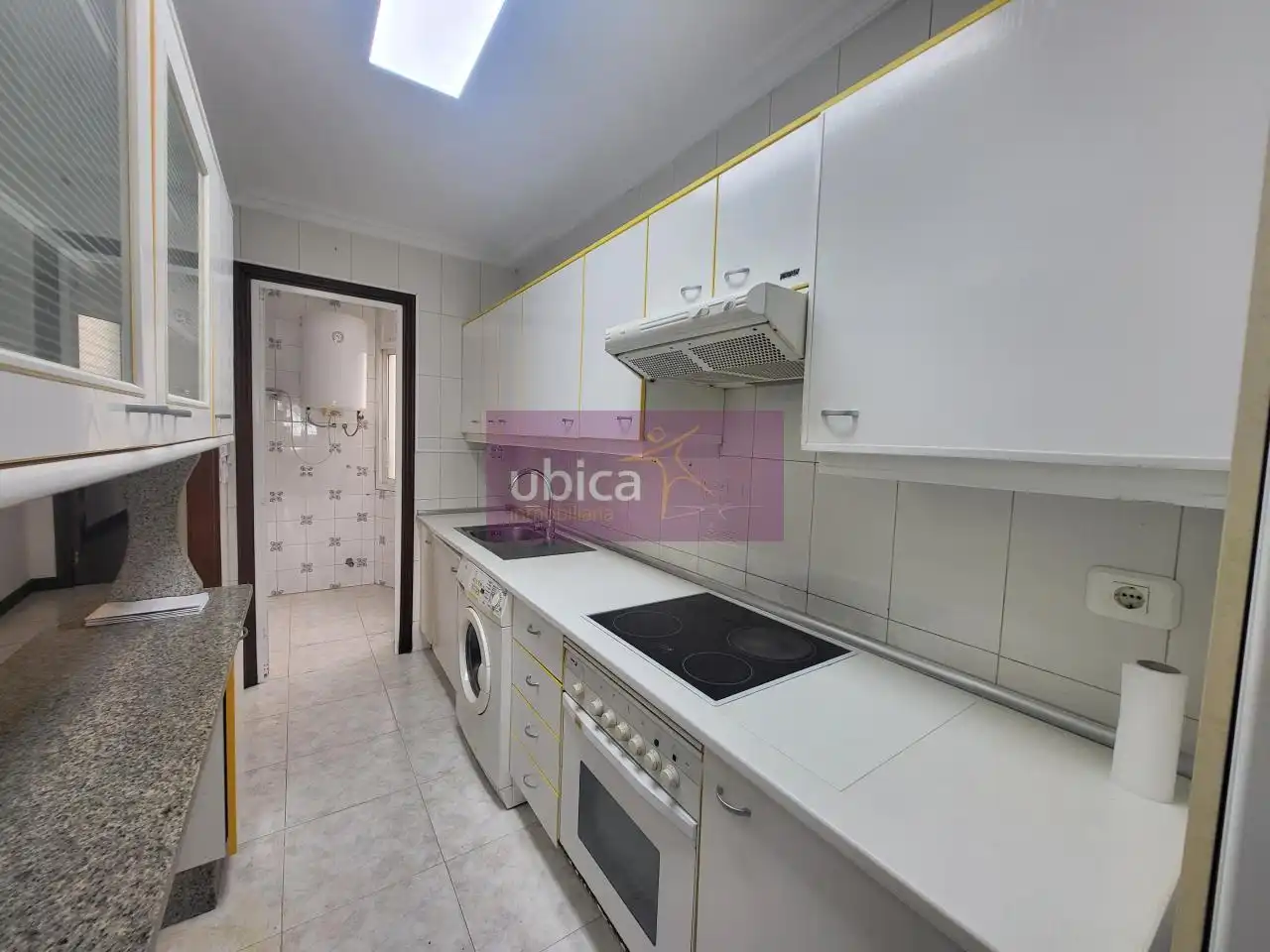 Cocina de Piso en venta en Vigo  con Calefacción, Parquet y Terraza