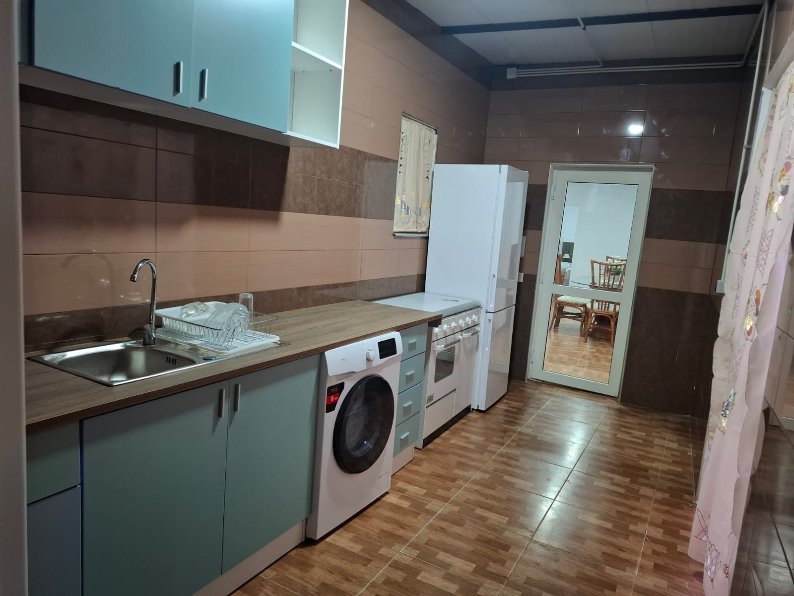 Cocina de Casa o chalet de alquiler en La Línea de la Concepción con Jardín privado, Piscina y Amueblado