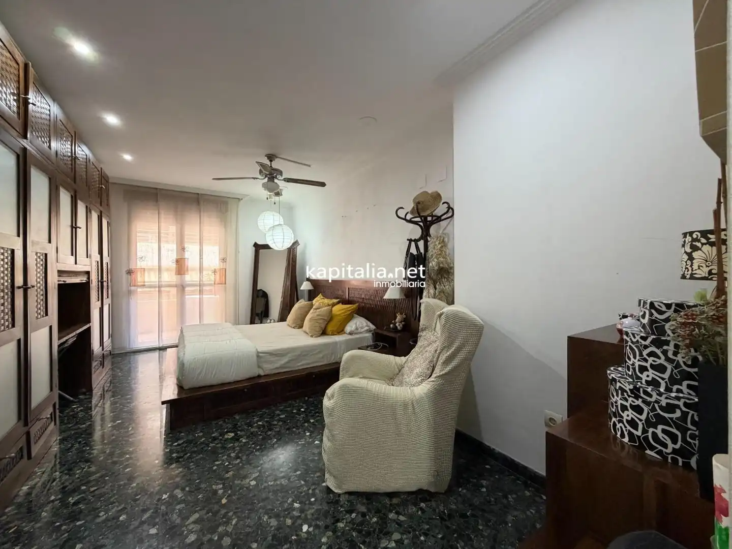 Piso con terraza en venta en Sant Josep - Zona Hospital, imagen 26