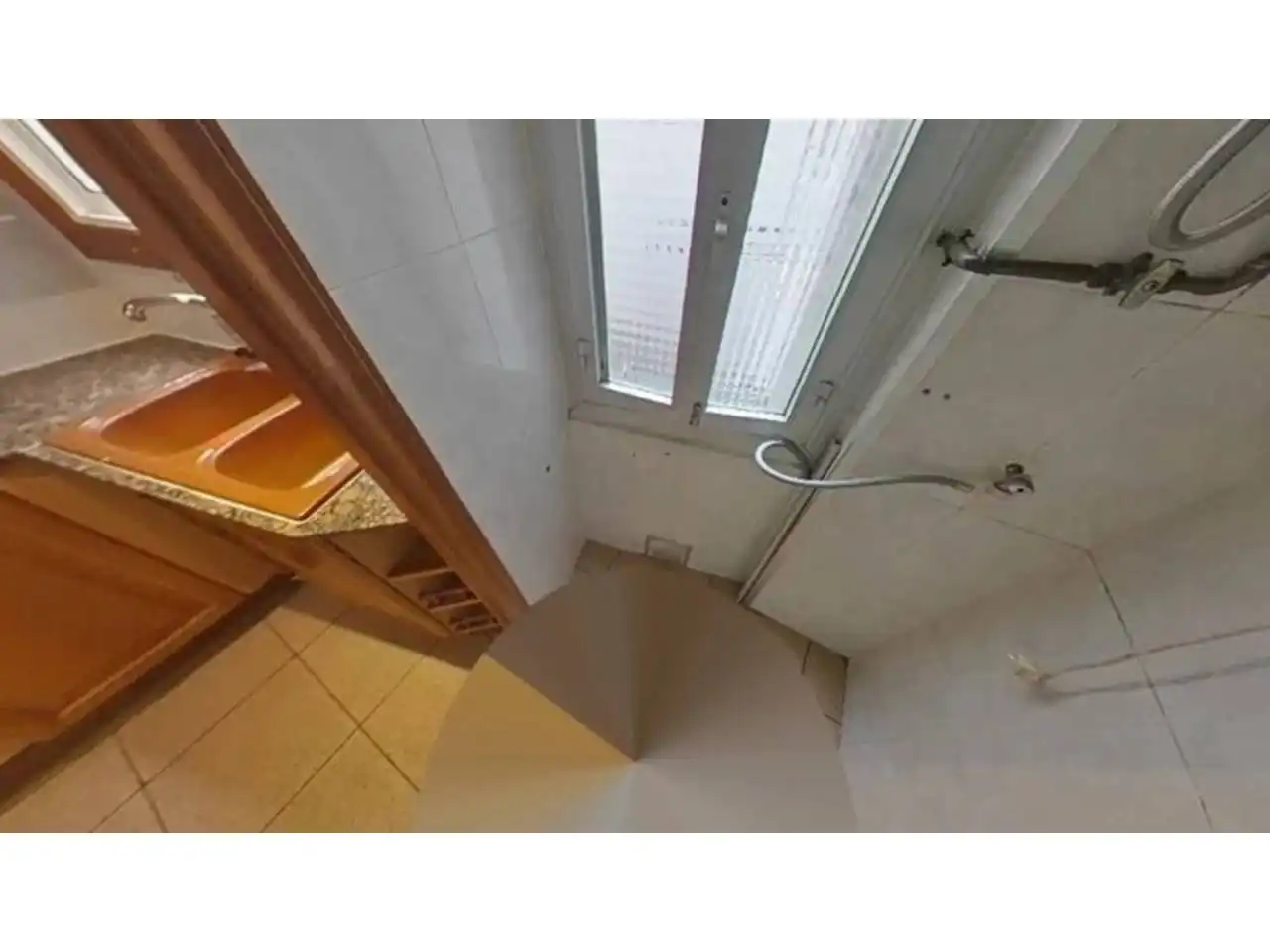 Bathroom of Flat for sale in Santa Coloma de Gramenet