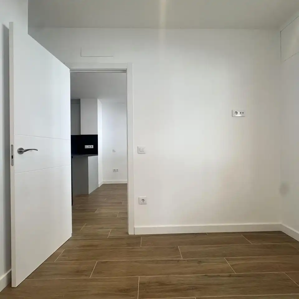 Baixos de lloguer a Calle de Velarde, imagen 17